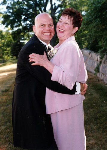 stephen_hugging_anne